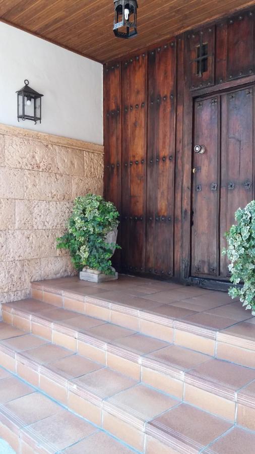 Hostal Rural Moratin Pastrana Zewnętrze zdjęcie