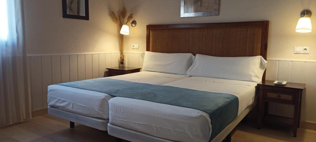 Hostal Rural Moratin Pastrana Zewnętrze zdjęcie