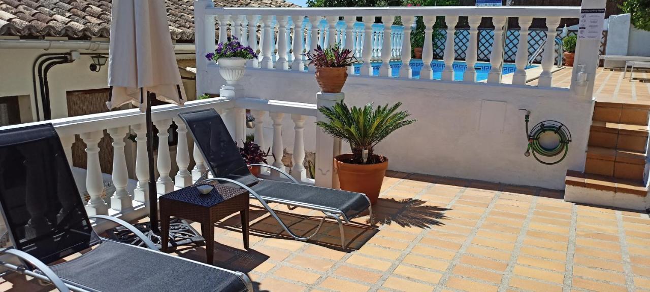 Hostal Rural Moratin Pastrana Zewnętrze zdjęcie