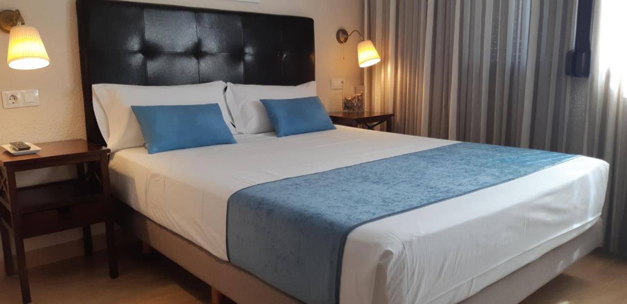 Hostal Rural Moratin Pastrana Zewnętrze zdjęcie