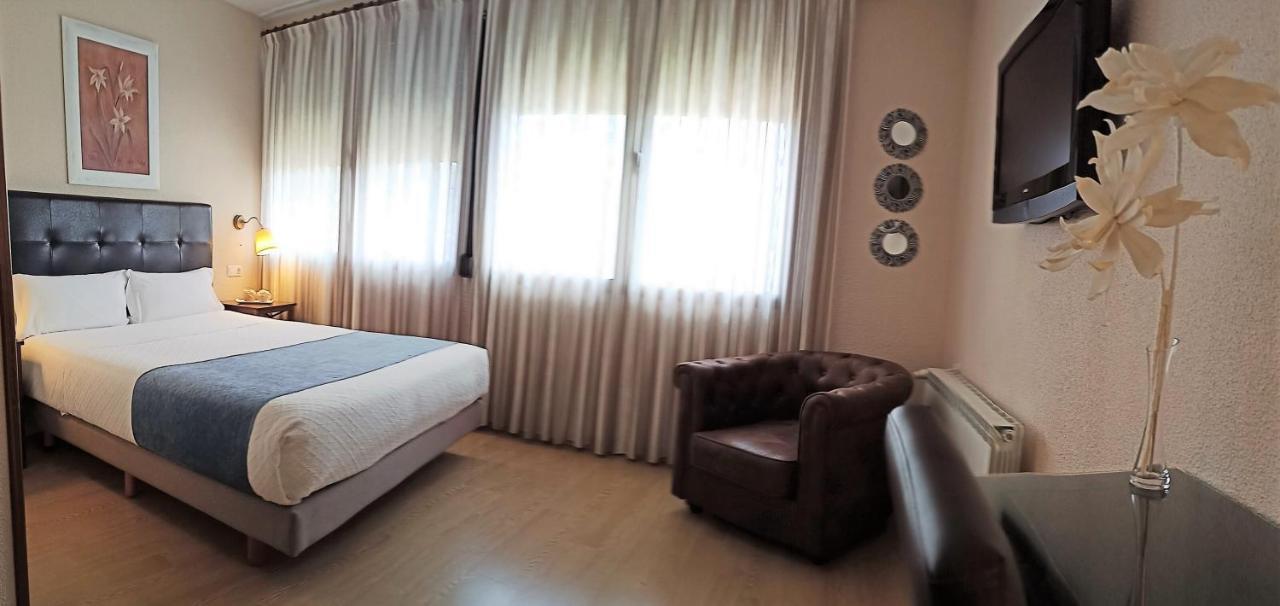 Hostal Rural Moratin Pastrana Zewnętrze zdjęcie