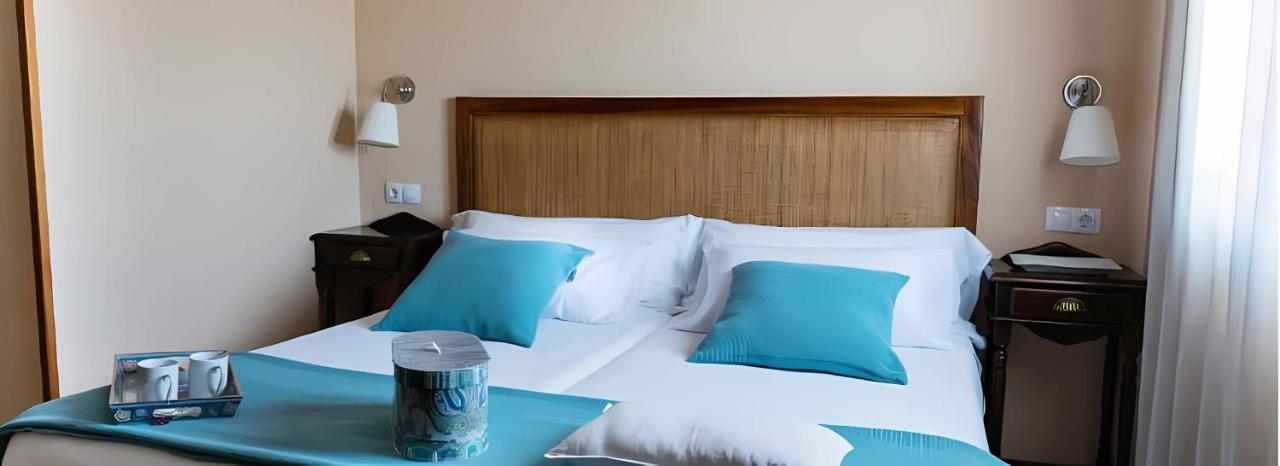 Hostal Rural Moratin Pastrana Zewnętrze zdjęcie